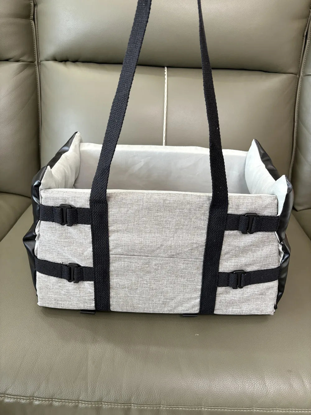 Leather Car Pet Seat for Small Dogs & Cats – Central Console, Up to 5kg